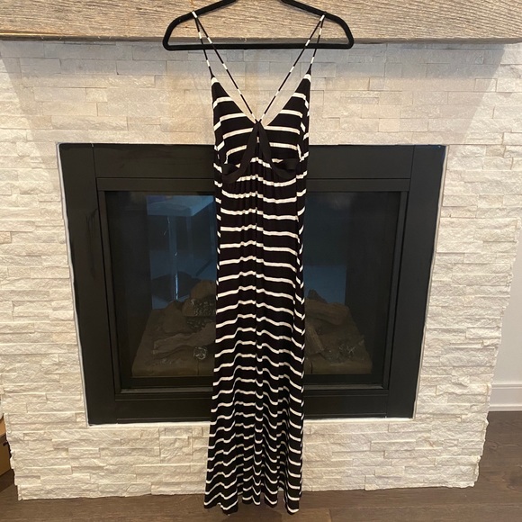 Olivaceous stripped maxi dress - Picture 4 of 5